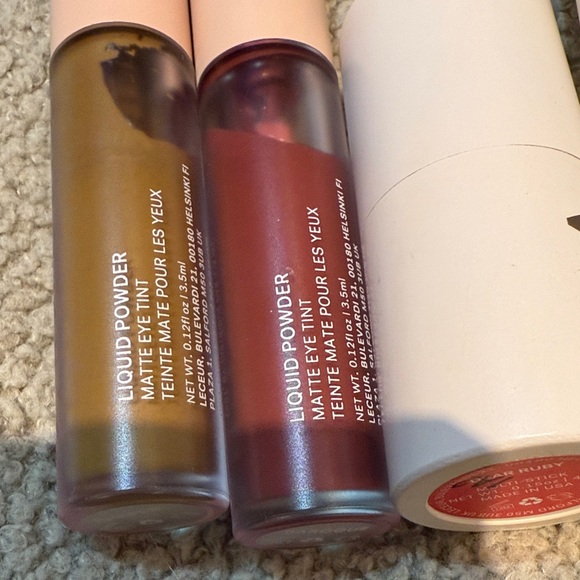 ILIA - 2 liquid eyeshadows, 1 multi use stick, 1 eyeliner - new! - Picture 4 of 5